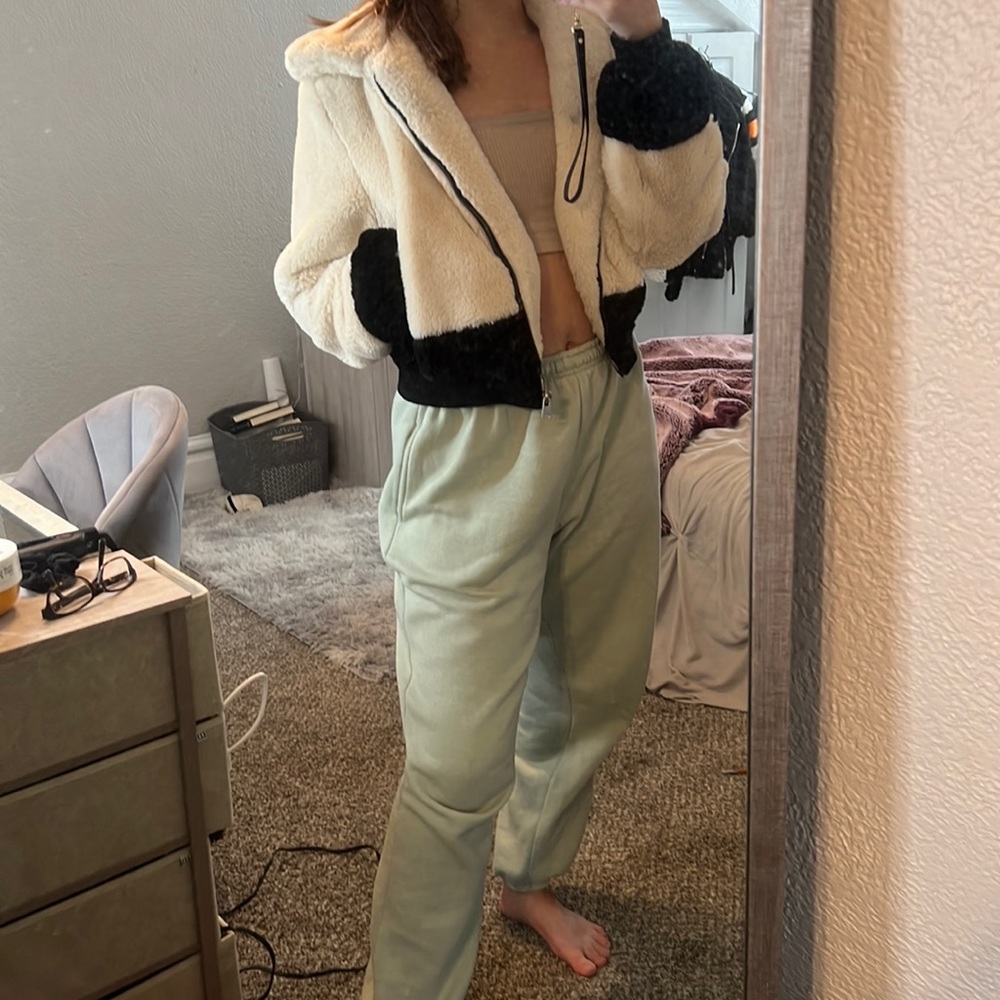 Fuzzy Pull & Bear coat